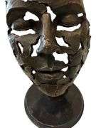 Face Fragmented Face