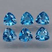 Pristine set of full fire London Blue Topaz weighing 5.35cts