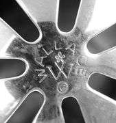 Wallace 1986 Annual Christmas Bell