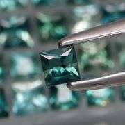 Heated only! 2.63ct blue green Sapphire set!
