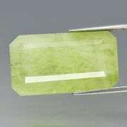 Monster sized! 21.93ct yellowish green Sapphire!