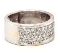 18kt White gold 1ctw diamond pave wide band
