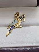 18k gold pendent, Parrot