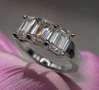 Sparkling 3.05 Ct Eye Cleajnj White Fire Mossanite Ring