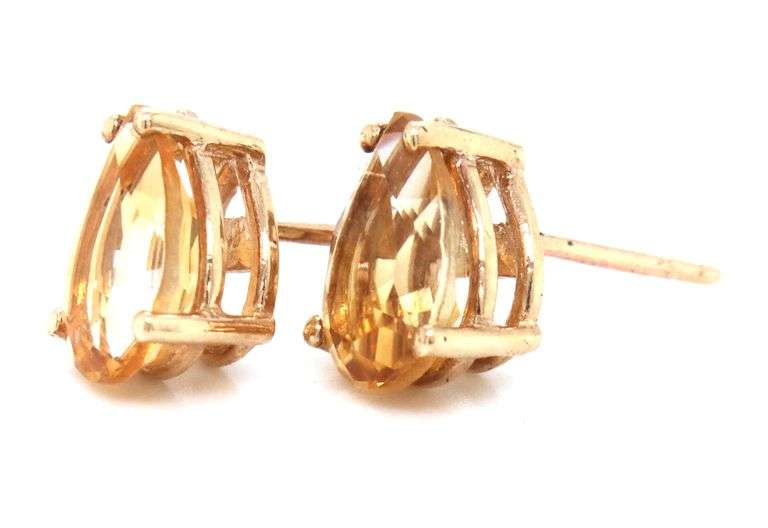 10kt Yellow gold 2.25ctw pear citrine stud earrings