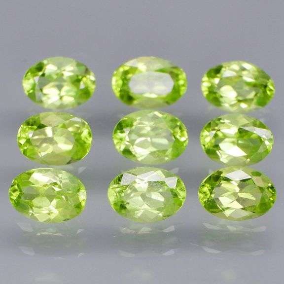 Dazzling 7.59ct untreated apple green Peridot set!