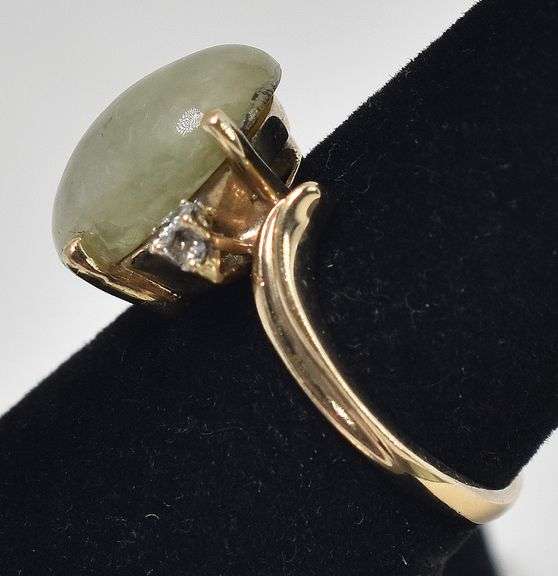 Stunning 10K Yellow Gold Jade Gemstone Ring with Diamond Accents