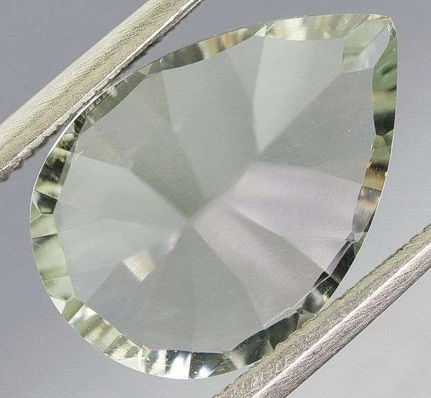 High grade 3.65ct platinum green Amethyst