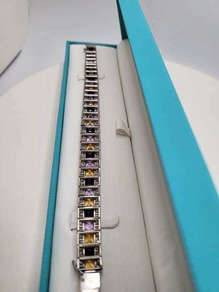 Eyecatching Multicolored diamond Tennis Bracelet