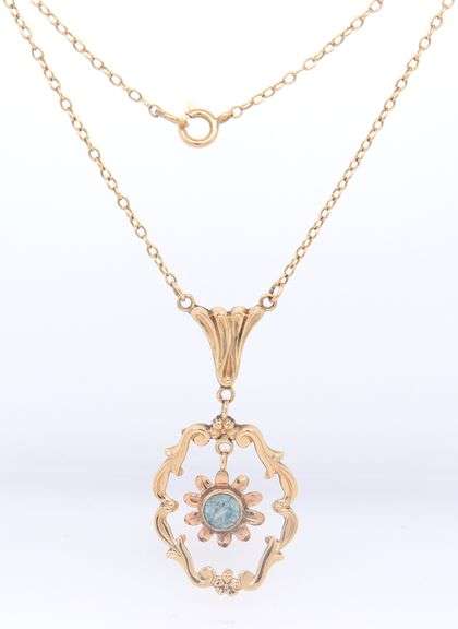 10KT Yellow Gold With Blue Topaz Dangle Pendant With Chain
