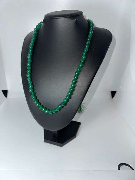 Beautiful 171.5 Cttw Natural Mined From The Earth Emerald Necklace