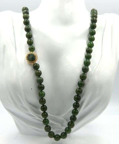 Green Jade beaded necklace