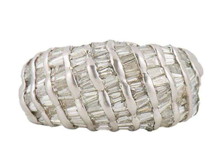 1.50ctw Baguette Diamond Wave Dome Ring in 18K