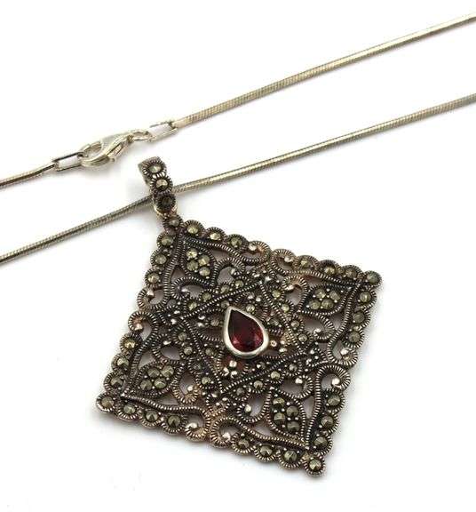 Group lot of 5 Vintage 925 sterling silver necklaces