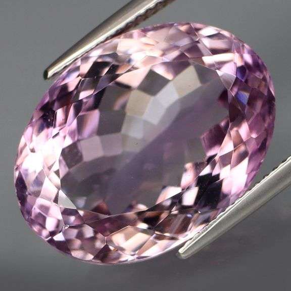 Stunning 23.05ct natural vibrant lilac Amethyst