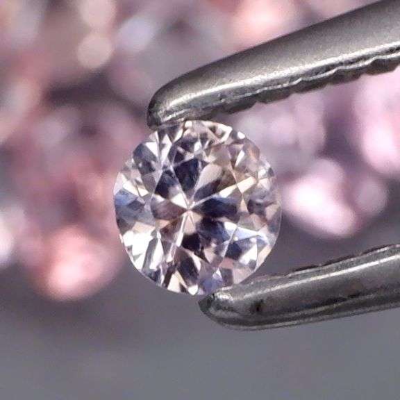 Wow! 2.26cts of baby doll pink UNTREATED Sapphires!