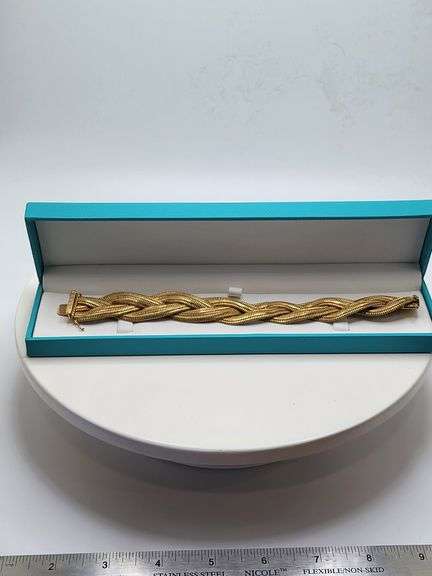 Very Fine 18KT Yellow Gold Woven Bracelet