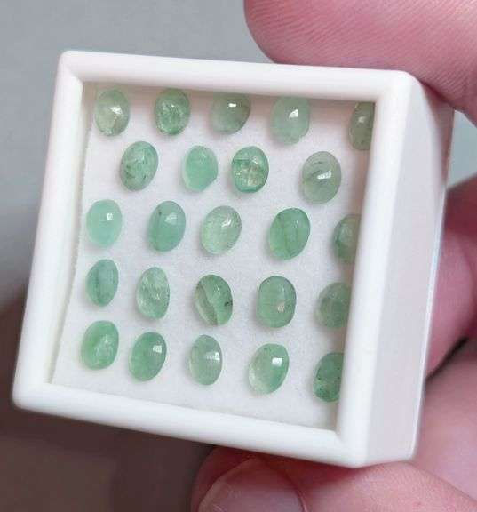 Look! It's a 6.73ct set of Emeralds with matched size and color!