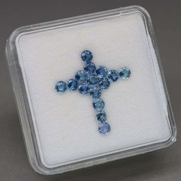 High end 2.24ct set of VS grade blue Sapphires from Madagascar