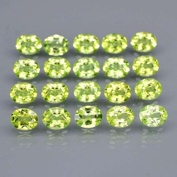 You've got sparkles for days in this 7.43ct Peridot set!