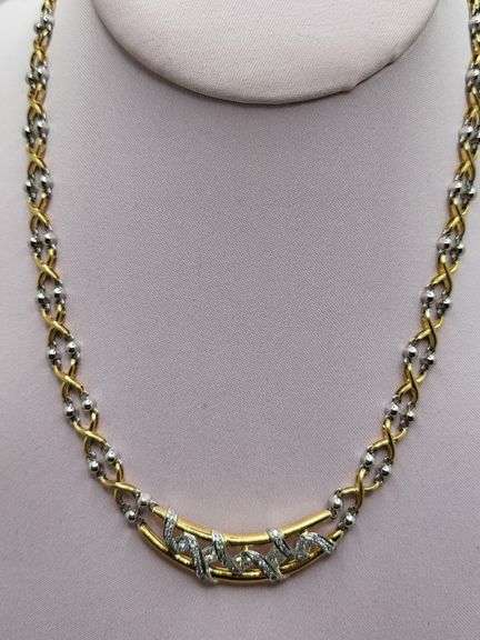 Intricately Designed 18KT Gold Diamond Necklace