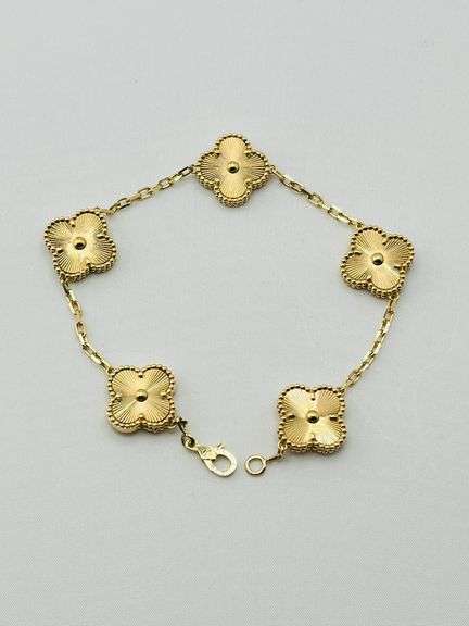 18KT Yellow Gold Handcrafted Guilloche Gold Five Clover with Link Chain Bracelet