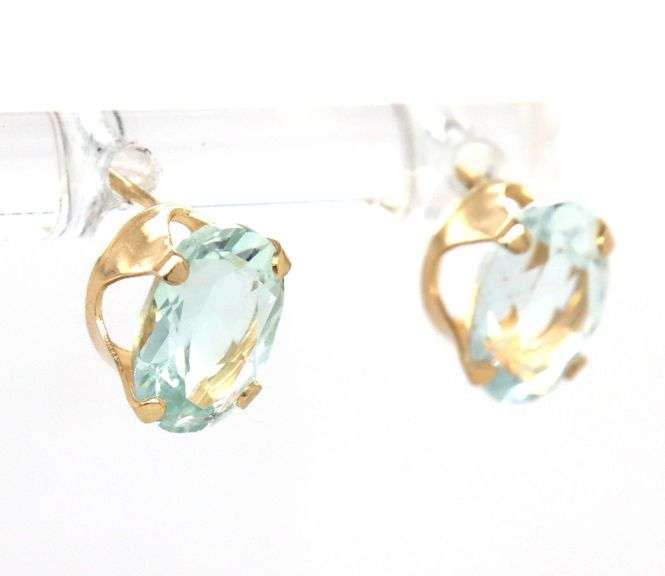 14kt Yellow gold 2ctw oval aquamarine stud earrings