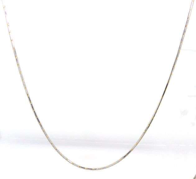 Smooth Feeling 14K WG Snake Style Necklace