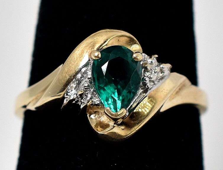 Beautiful 10K Yellow Gold Synthetic Emerald Gemstone Ring with Diamond Accents