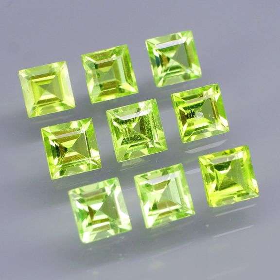 Princess cut! Untreated! 6.36ct Peridot set