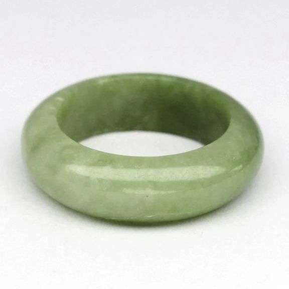 Simply amazing 22.75ct REAL Burmese Jade ring!