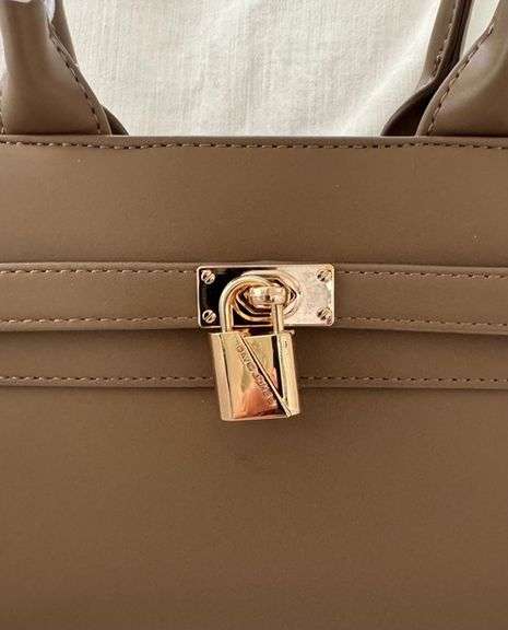Designer Hand Bag by David Jones-Paris