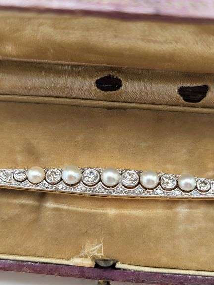Very rare antique 18kt Pearl & Diamond Brooch