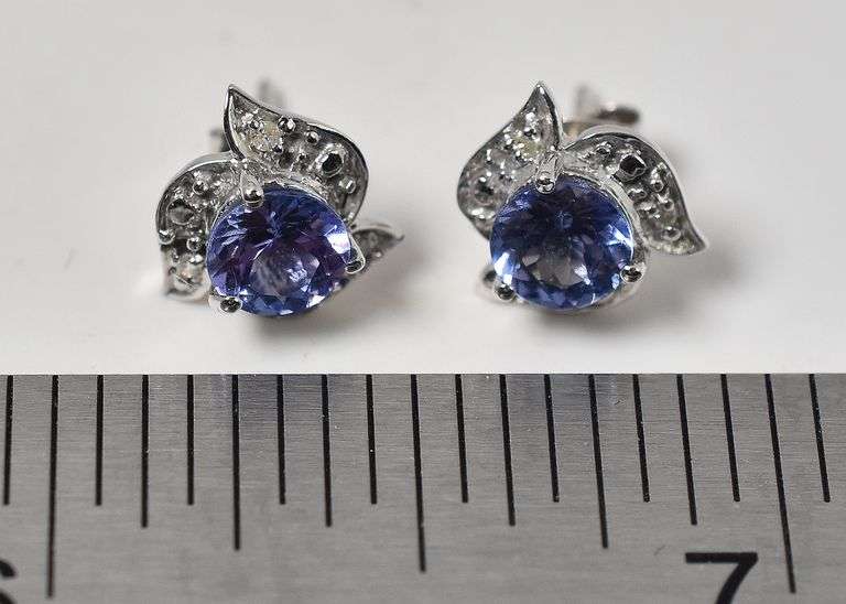 Beautiful 10K white Gold Approx. 1.38CTW Tanzanite Gemstone Stud Earrings with Diamond Accents