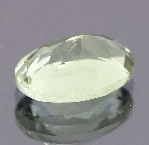 Glittering 5.33ct untreated platinum green Amethyst