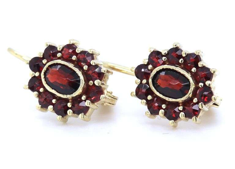 14kt Yellow gold Garnet cluster dangle earrings
