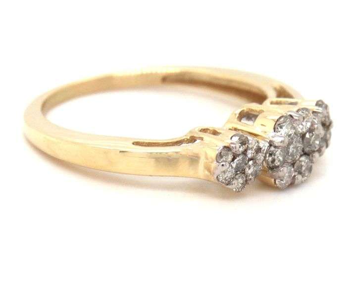 Modern 14K YG Diamond Cluster Ring