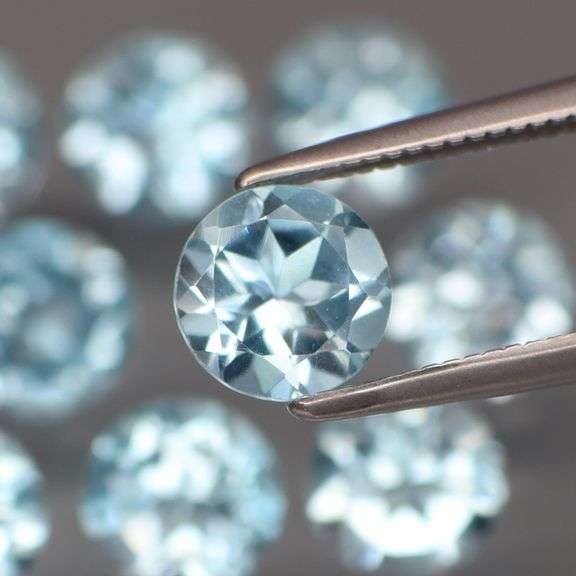 Matched! 10 piece 10.26ct set of sky blue Topaz solitaires!