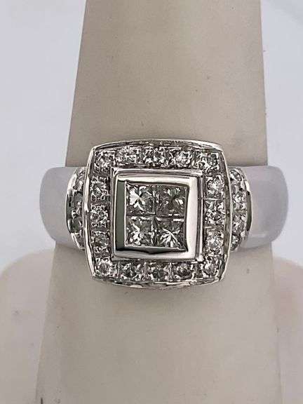 CERTIFIED BRAND NEW 18K WHITE GOLD DIAMOND RING