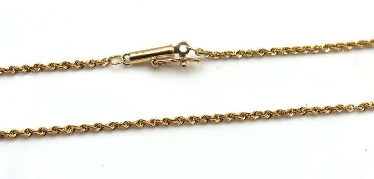 14kt Yellow gold rope chain necklace
