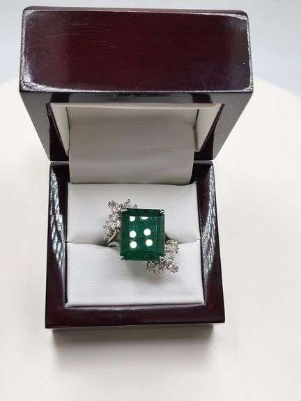 Certified massive 10 ctw Grand Zambian Emerald & Diamond Showstopper