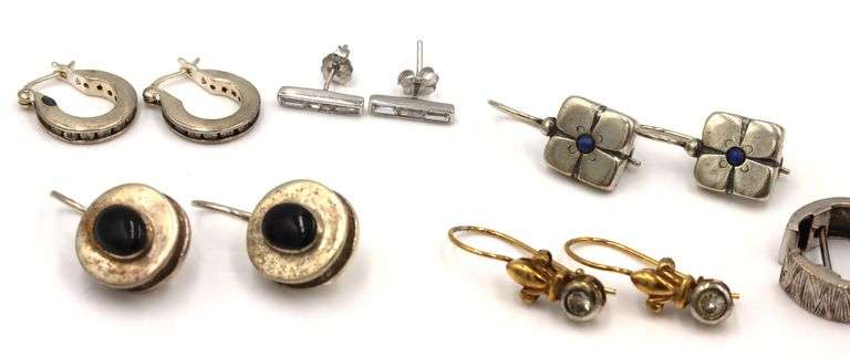 Group lot of Vintage 925 sterling silver earrings