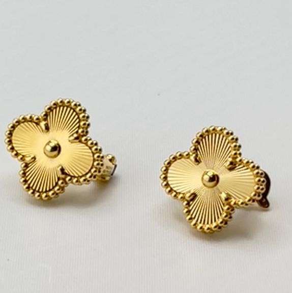 18KT Yellow Gold Guilloche Pattern Post And Clip Earrings