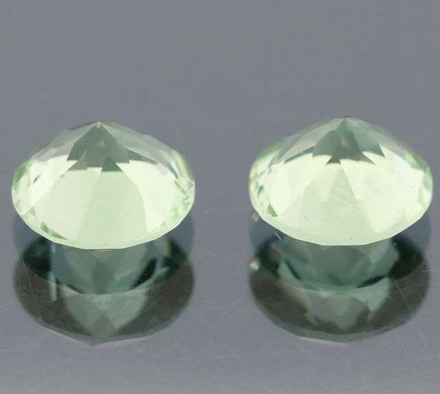Glittering green 2.97ct 8mm Amethyst pair