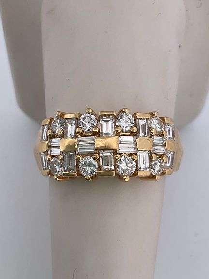 CERTIFIED BRAND NEW 18K YELLOW GOLD DIAMOND BAND / RING