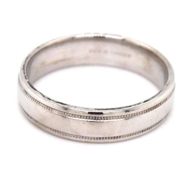 14kt White gold 5.5mm band
