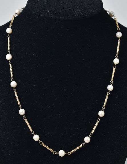 Pretty 14K Yellow Gold Pearl Beaded Necklace