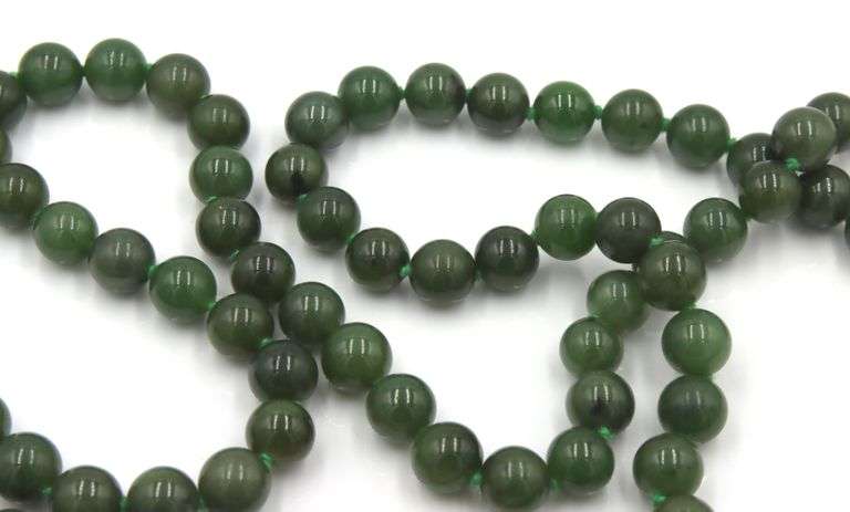 Green Jade beaded necklace