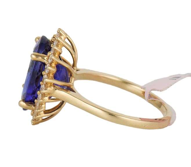 New 6.50ct Oval Tanzanite and 0.52ctw Diamond Frame Ring in 14K