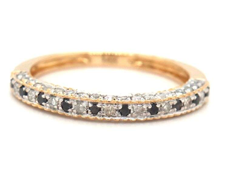 14kt Yellow gold 0.20ctw black and white diamond band